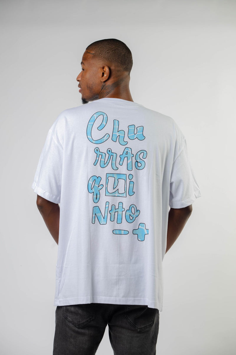 T-SHIRT CHURRASQUINHO BRANCA/AZUL